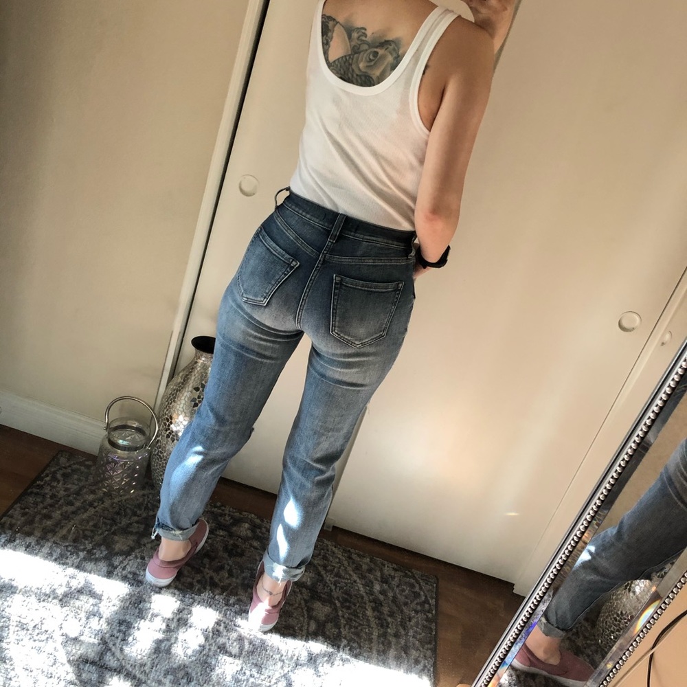 ✖️LAST 2 NWT ROCKY HIGH RISE BOYFRIEND JEAN - Picture 4 of 8